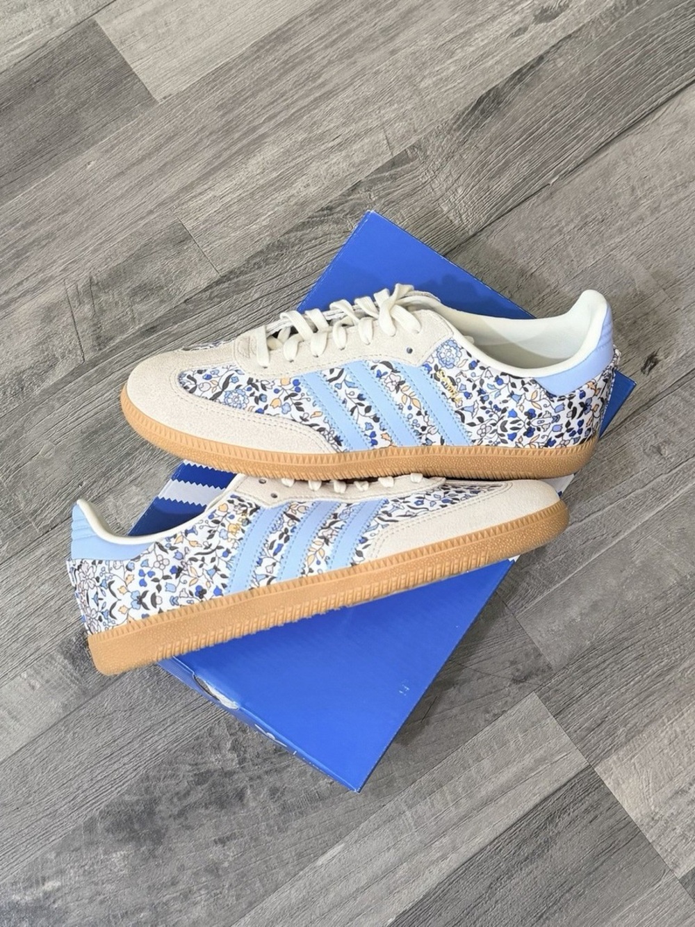 Adidas x Liberty of London Samba
OG Girls Sneakers Blue Floral Sz 3
Kids Collab
